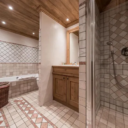 A Avec Piscine, Jacuzzi Et Vue Panoramique *