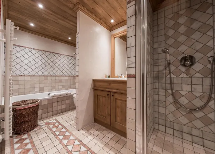 A Avec Piscine, Jacuzzi Et Vue Panoramique - Fr-1-613a-13 *