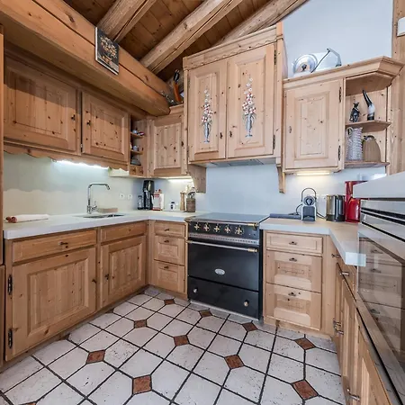 A Avec Piscine, Jacuzzi Et Vue Panoramique - Fr-1-613a-13 Courchevel